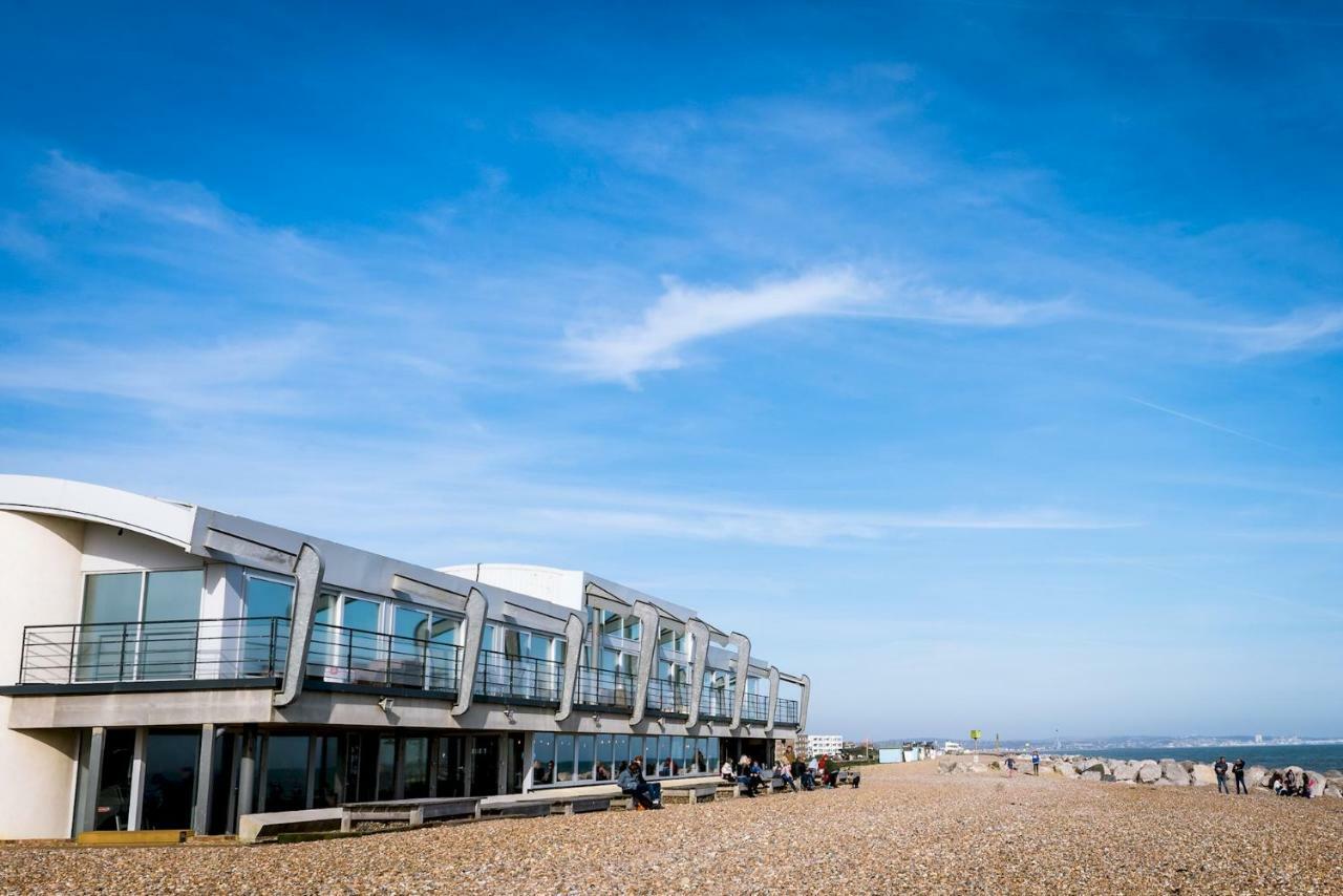 Amazing Beach Apartment Lancing Esterno foto