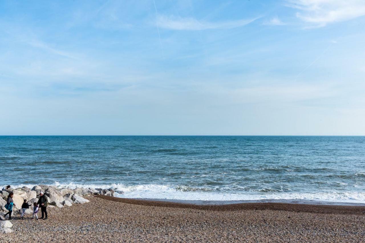 Amazing Beach Apartment Lancing Esterno foto