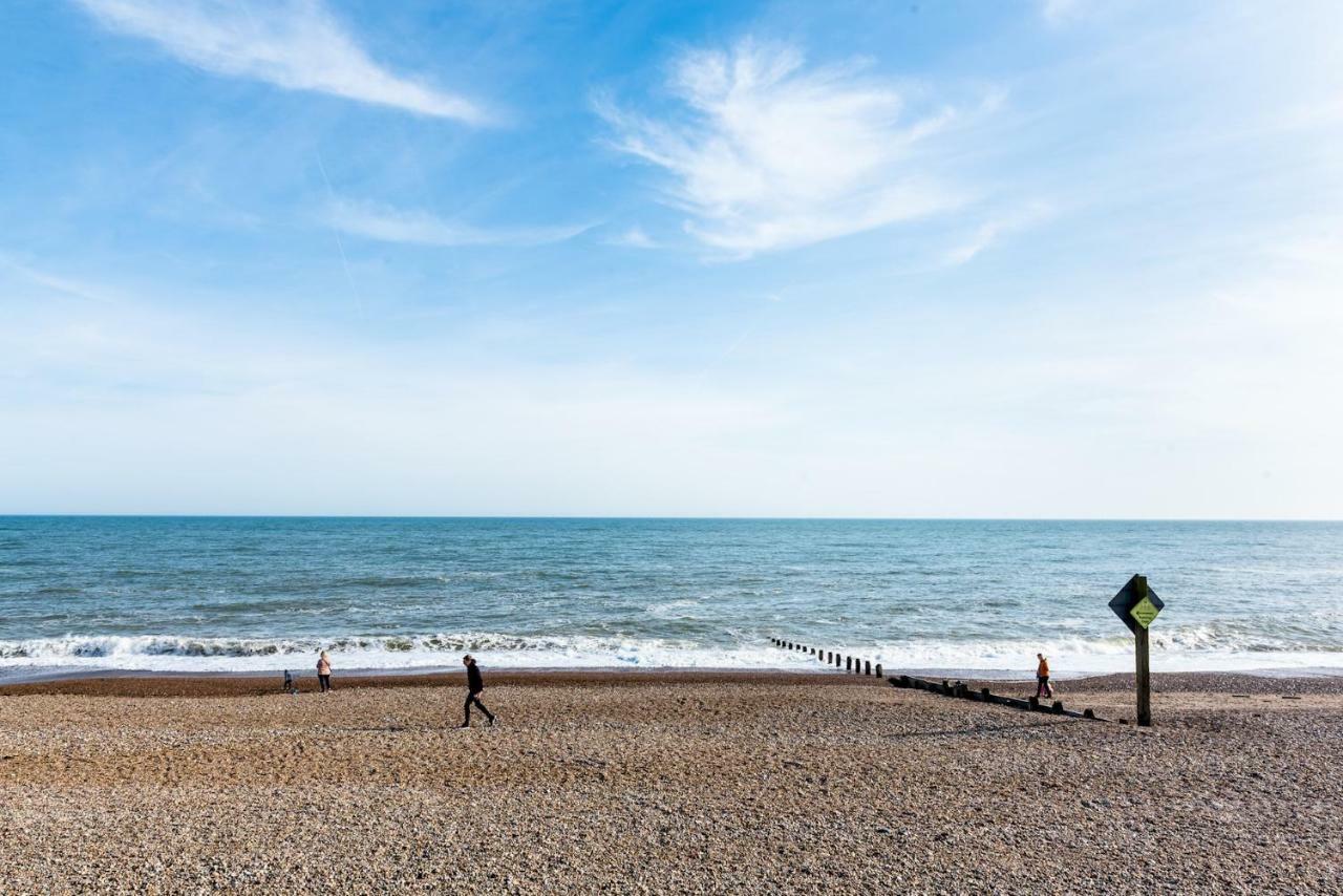 Amazing Beach Apartment Lancing Esterno foto